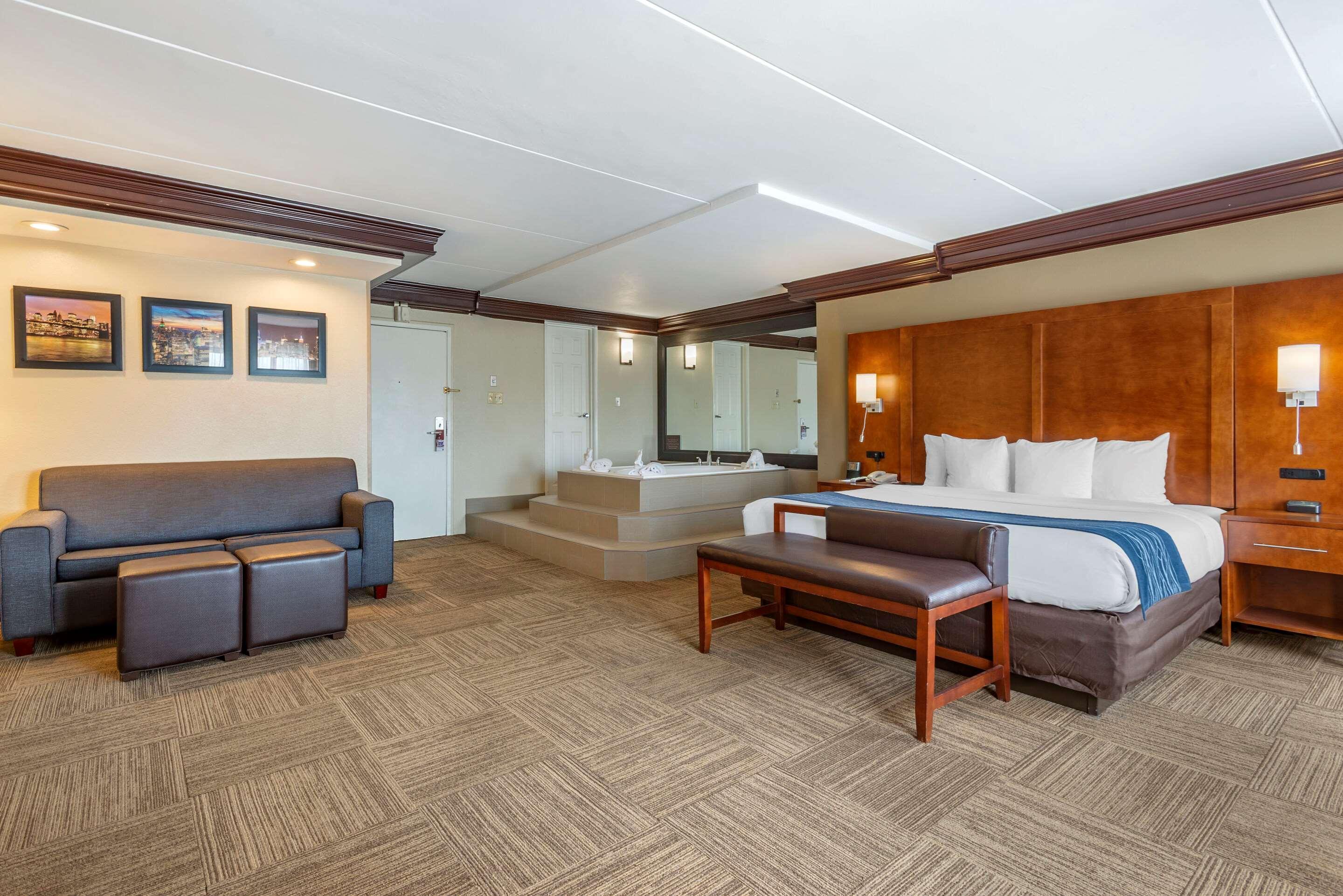 Comfort Inn Edgewater On Hudson River Екстер'єр фото