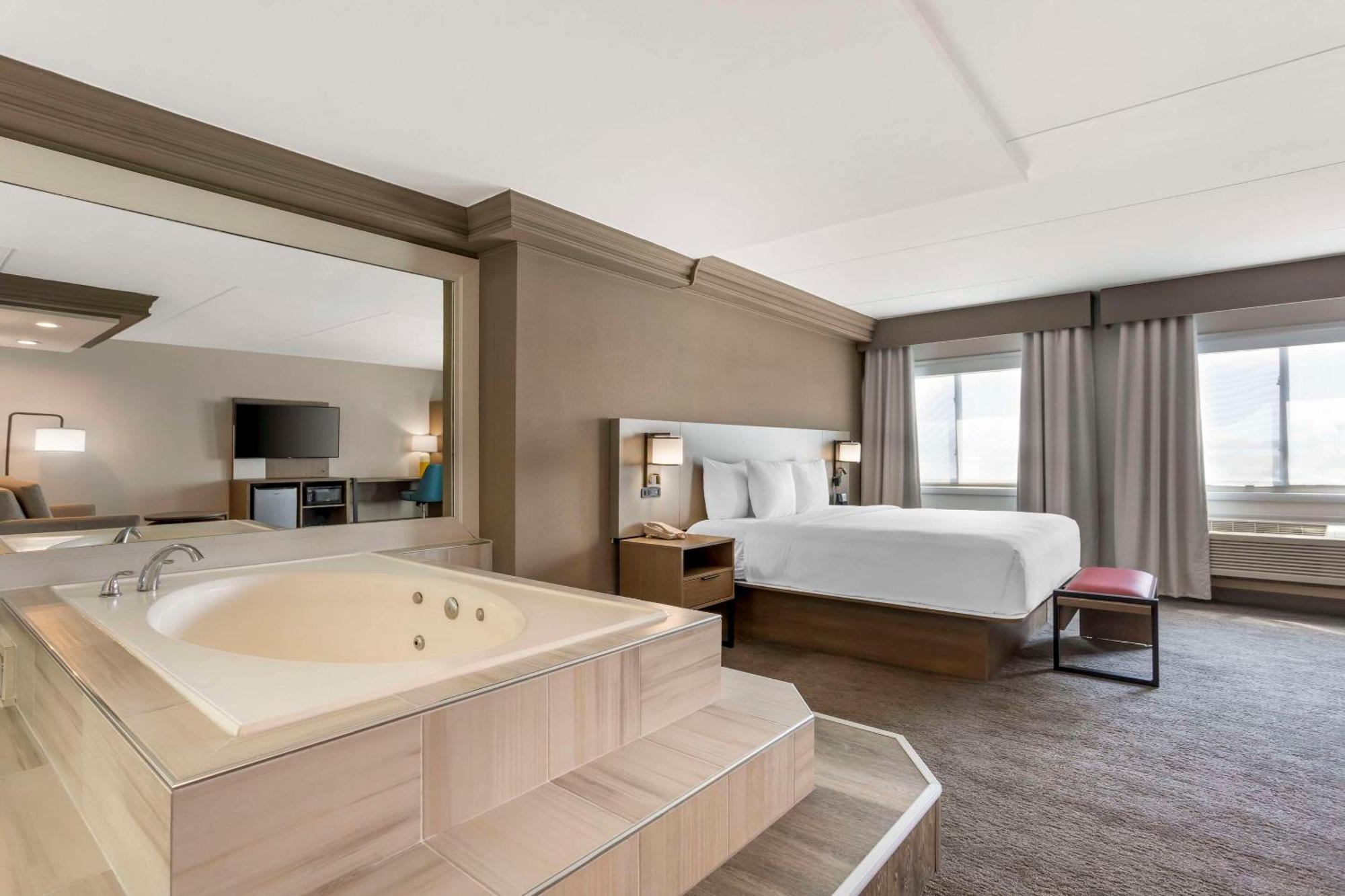 Comfort Inn Edgewater On Hudson River Екстер'єр фото