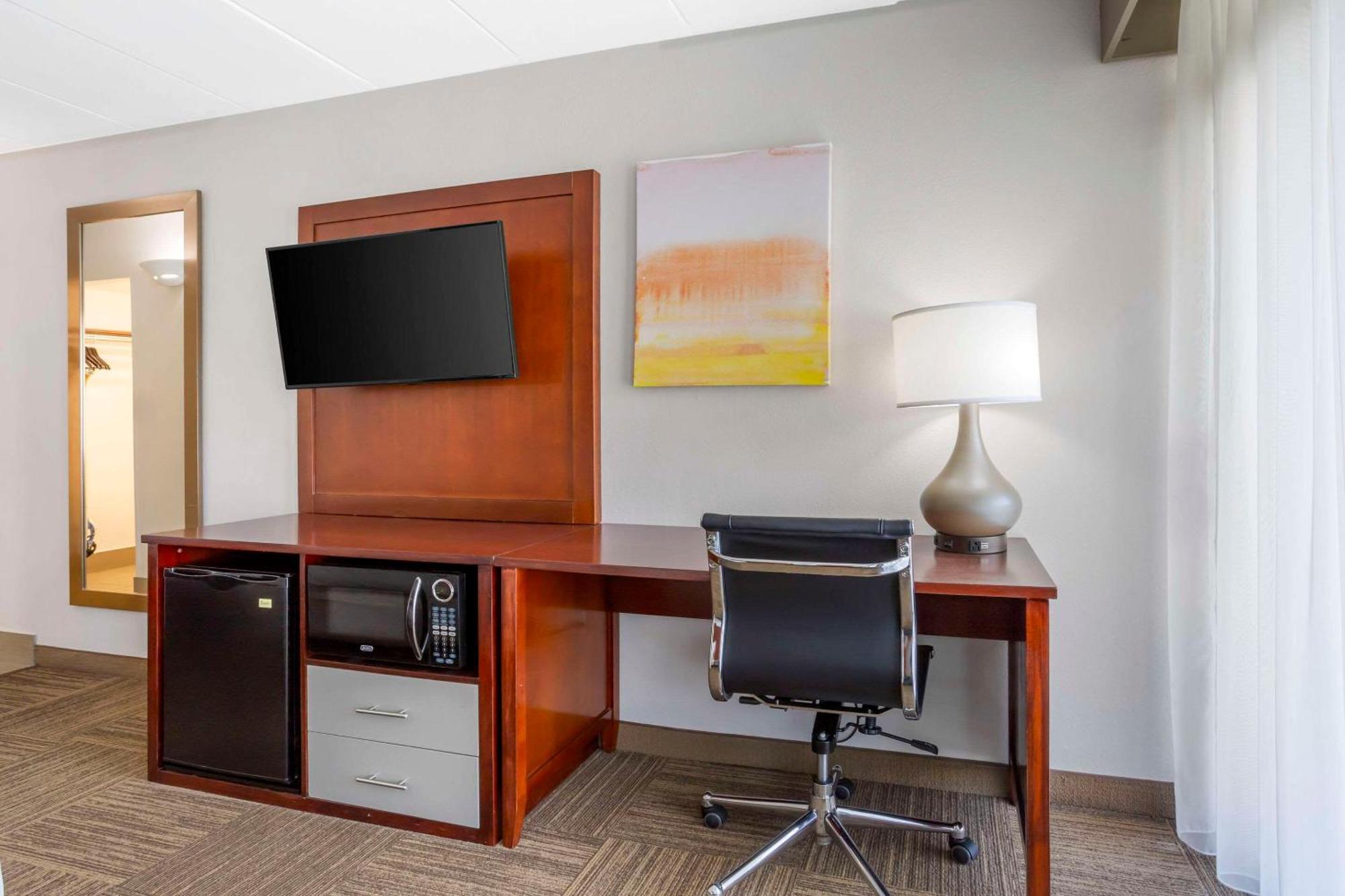 Comfort Inn Edgewater On Hudson River Екстер'єр фото
